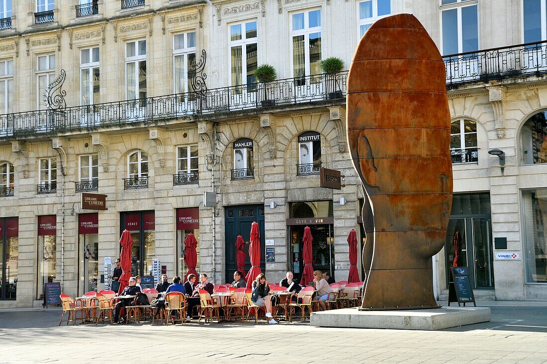 Frankreich,Gironde,Bordeaux,zum Weltkulturerbe gehörendes Gebiet,le Triangle d'Or,Viertel Quinconces,Place de la Comédie,Sanna,die Statue von Jaume Plensa