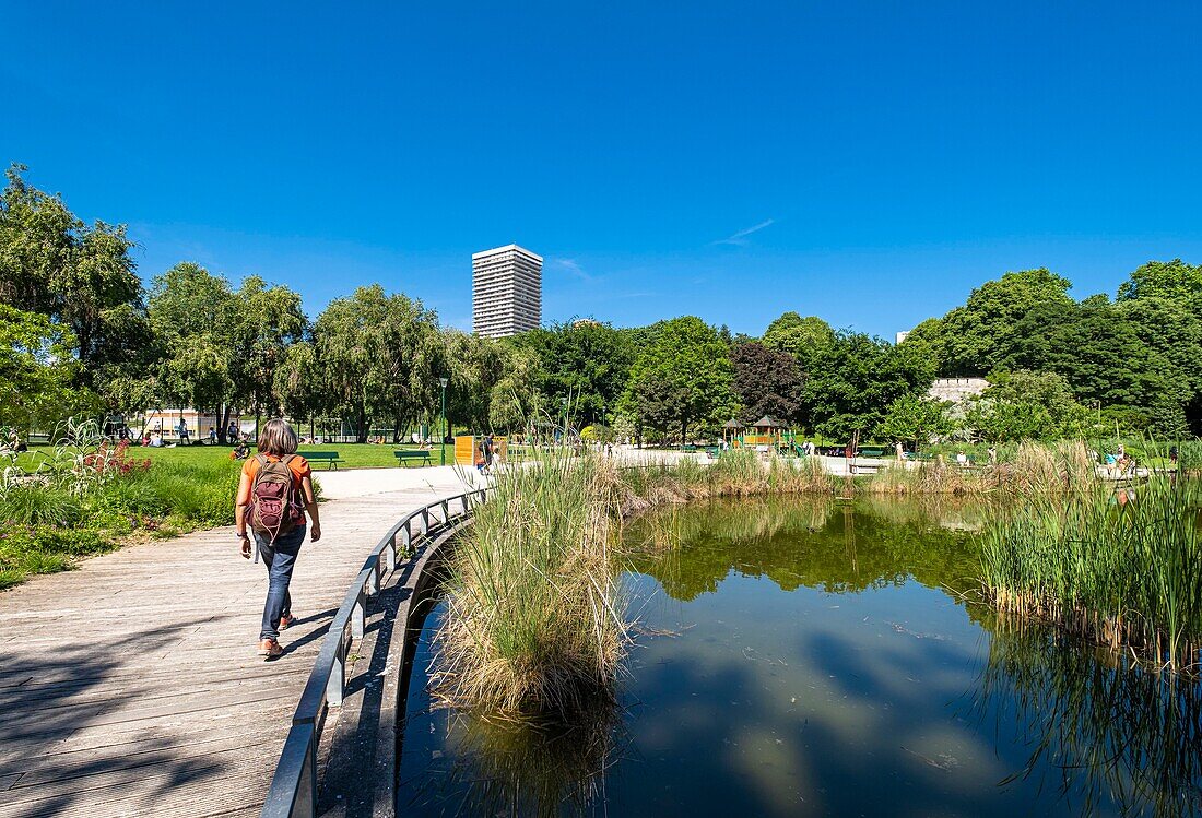 Frankreich,Paris,entlang des GR® Paris 2024 (oder GR75),städtischer Fernwanderweg, der zur Unterstützung der Pariser Bewerbung für die Olympischen Spiele 2024 angelegt wurde,Stadtviertel Maison Blanche,Kellermann-Park