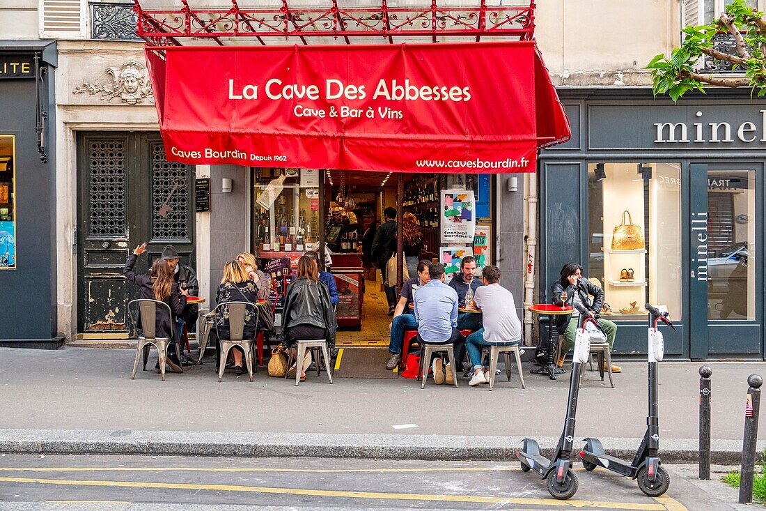 France,Paris,Montmartre district,cafe in … – License image ...