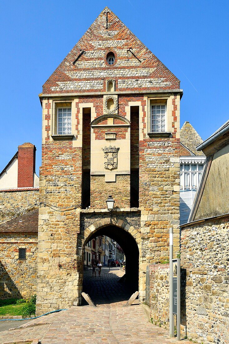 France,Somme,Baie de Somme,Saint Valery sur Somme,mouth of the Somme Bay,Nevers gate (13th century)