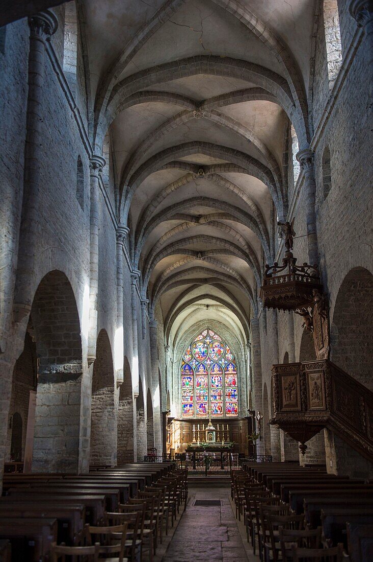Frankreich,Jura,Arbois,das Hauptschiff der Kirche Saint Just