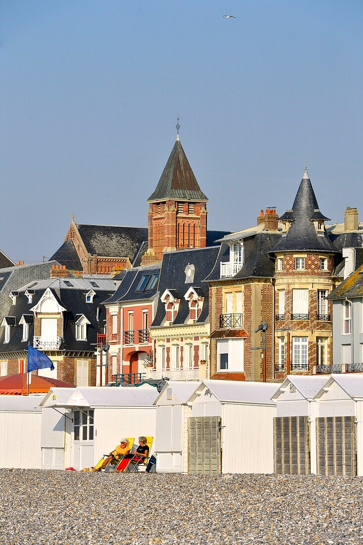 France,Somme,Mers-les-Bains,searesort on the shores of the Channel,the beach and its 300 beach cabins,the chalk cliffs in the background