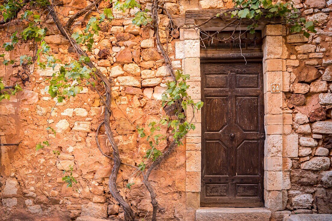 Frankreich,Vaucluse,Regionaler Naturpark des Luberon,Roussillon,bezeichnet die schönsten Dörfer Frankreichs