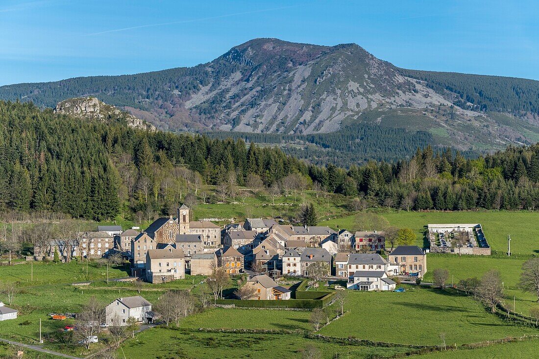 France,Ardeche,Parc Naturel Regional des Monts d'Ardeche (Monts d'Ardeche Regional Natural Park),Boree village and Mezen mount,Mont Mezenc,Vivarais,Sucs area