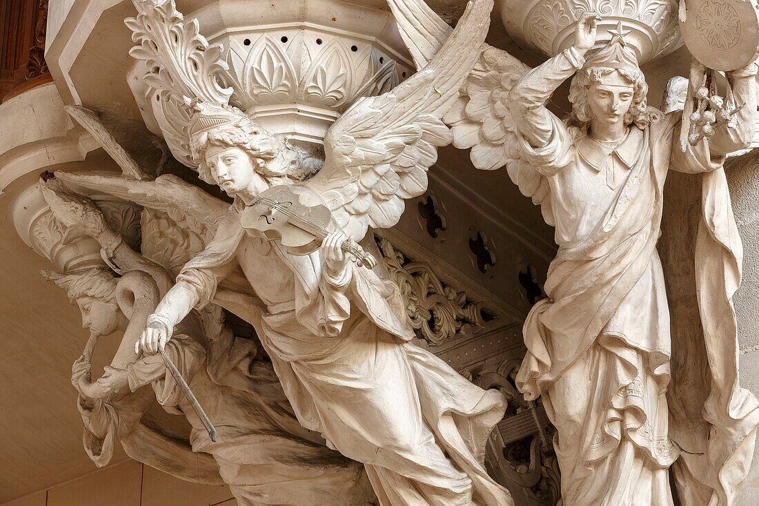 Frankreich,Meurthe et Moselle,Nancy,Basilika Sacre Coeur von Nancy im römisch-byzantinischen Stil,Statuengruppe, die die Orgel trägt, von Charles Didier Van Caster (1907)