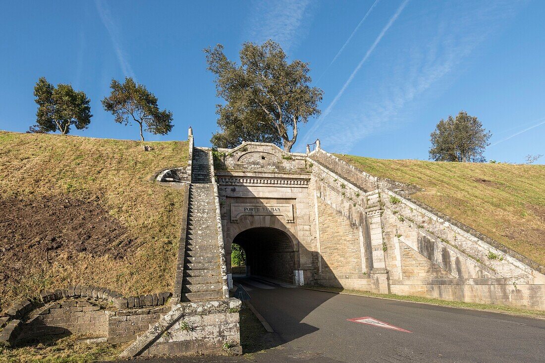 Frankreich,Morbihan,Belle-Ile Insel,le Palais,das Vauban-Tor der Palais-Anlage