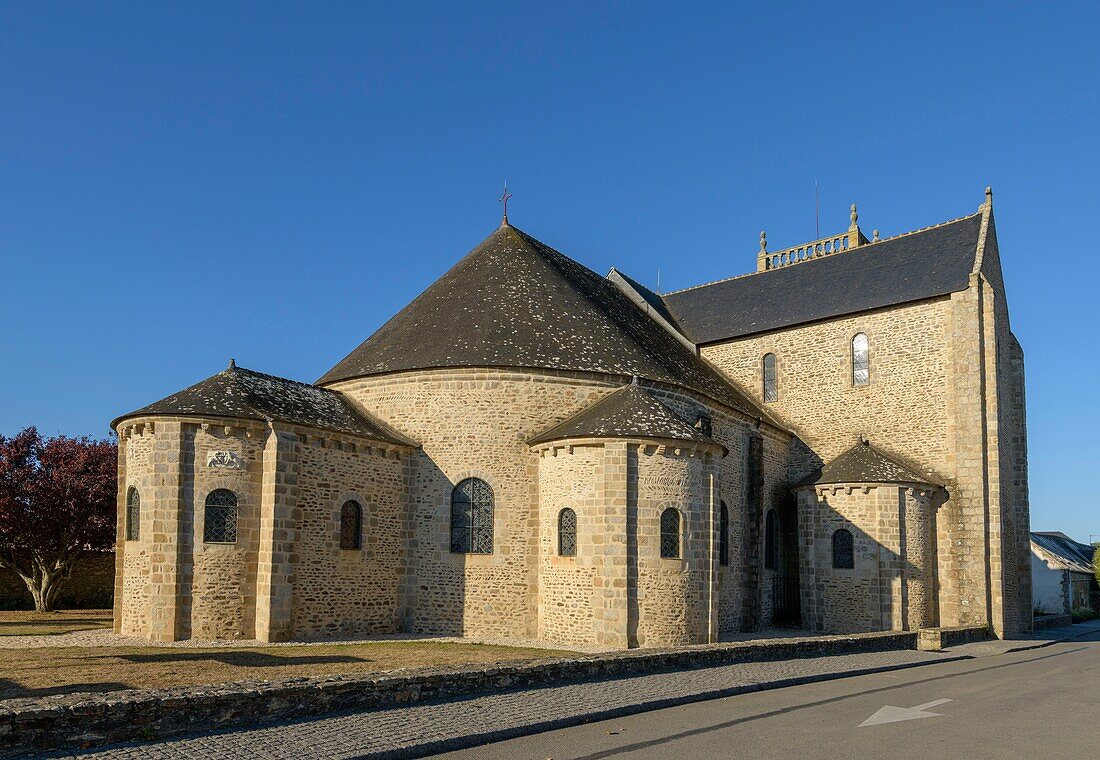 France,Morbihan,Saint-Gildas de Rhuys,view of the bedside and three chapels