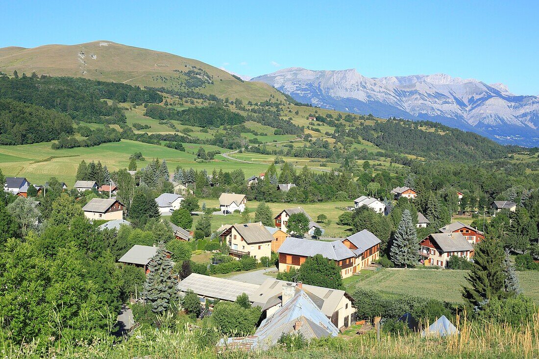 Frankreich,Hautes Alpes,Haut Champsaur,Ancelle,Dorf Chateau d'Ancelle