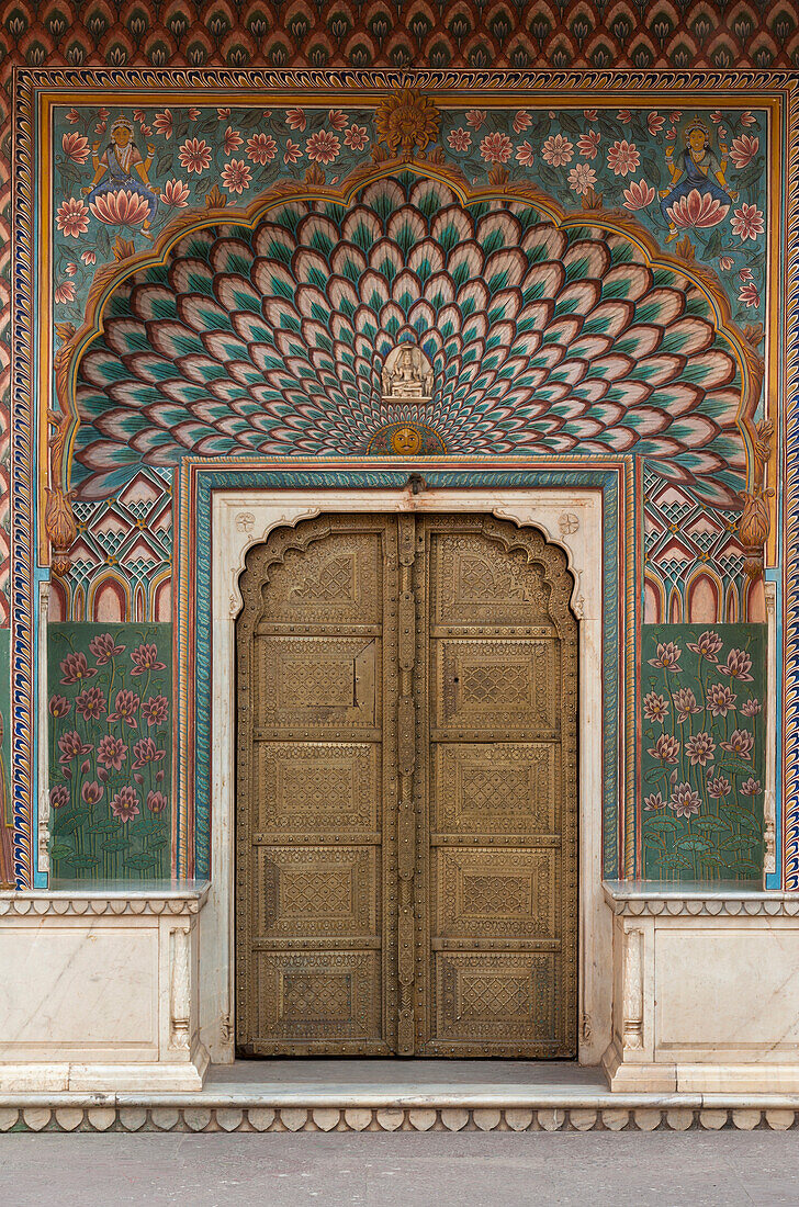 India,Rajasthan,Doorway in City Palace,Jaipur
