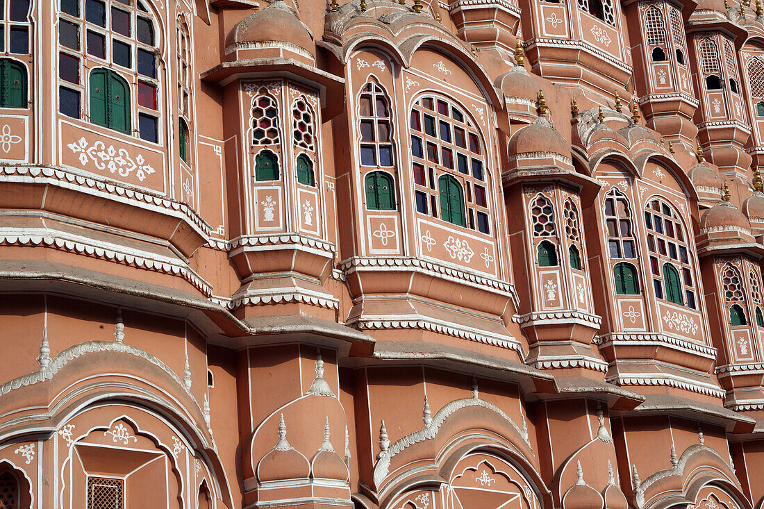 Hawa Mahal City Palace, Jaipurs markantestes Wahrzeichen, Jaipur, Bundesstaat Rajasthan, Indien.