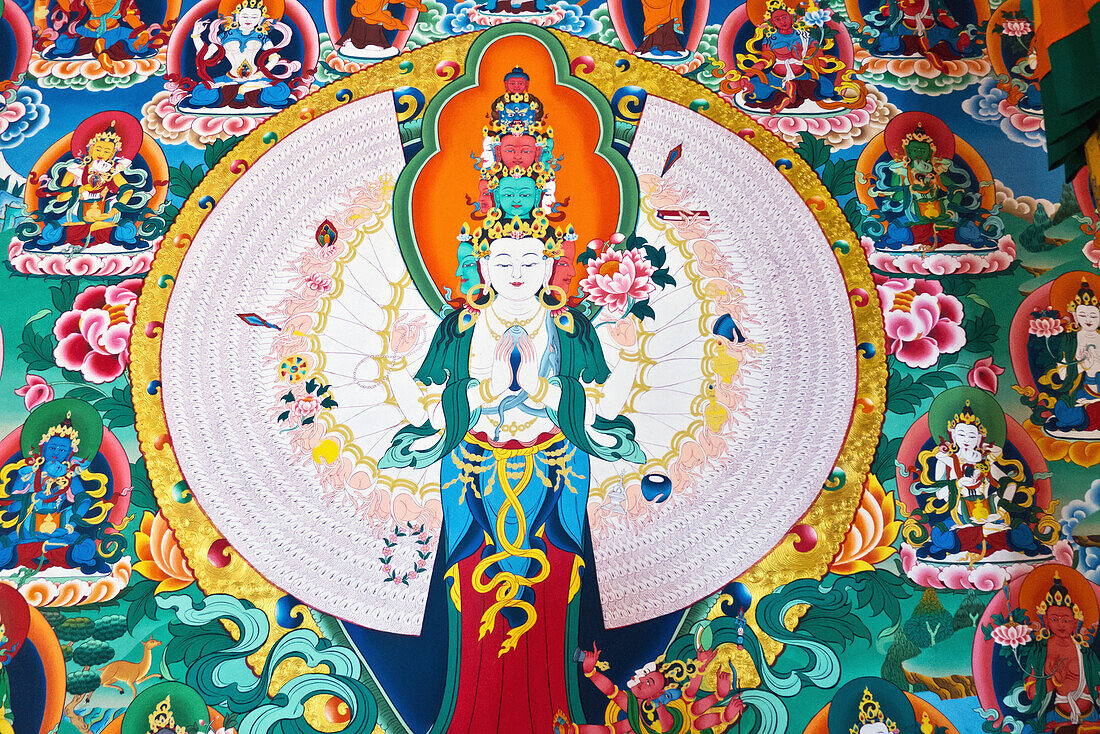 Indien,Westbengalen,Wandbild des 1000-armigen Avalokiteswara-Buddha (Buddha des Mitgefühls) Thongsa-Kloster (Bhutanese),Kalimpong