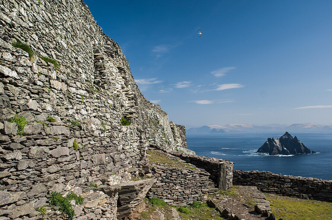 Blick auf Little Skellig von Skellig Michael, Skellig Islands, County Kerry, Irland, UK