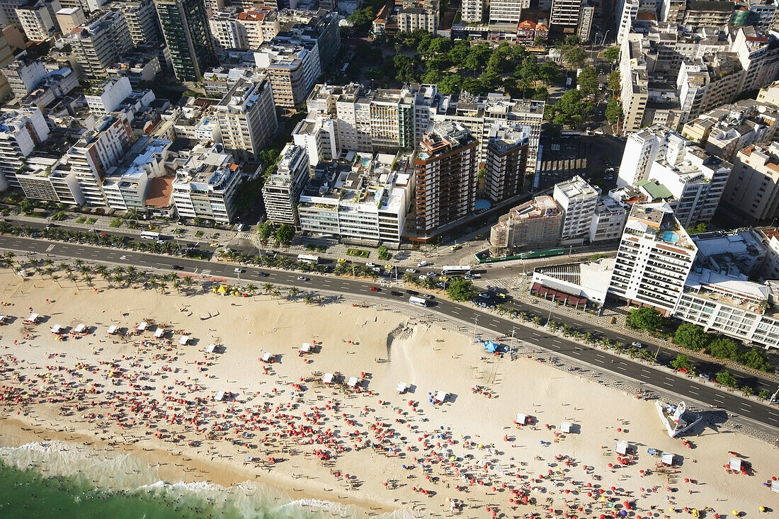 Brasilien,Brasilien,Rio de Janeiro,Luftaufnahme der Küste und der Stadt,Rio de Janeiro