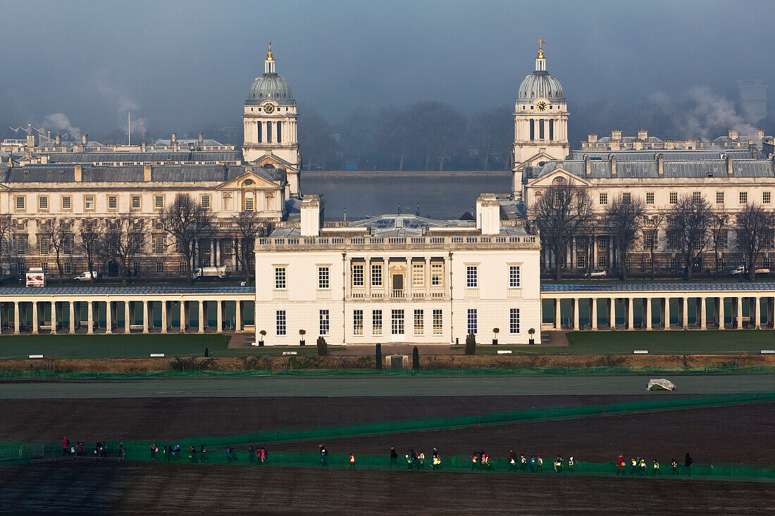 Wintermorgen über dem Old Royal Naval College, Greenwich, London, England, Großbritannien