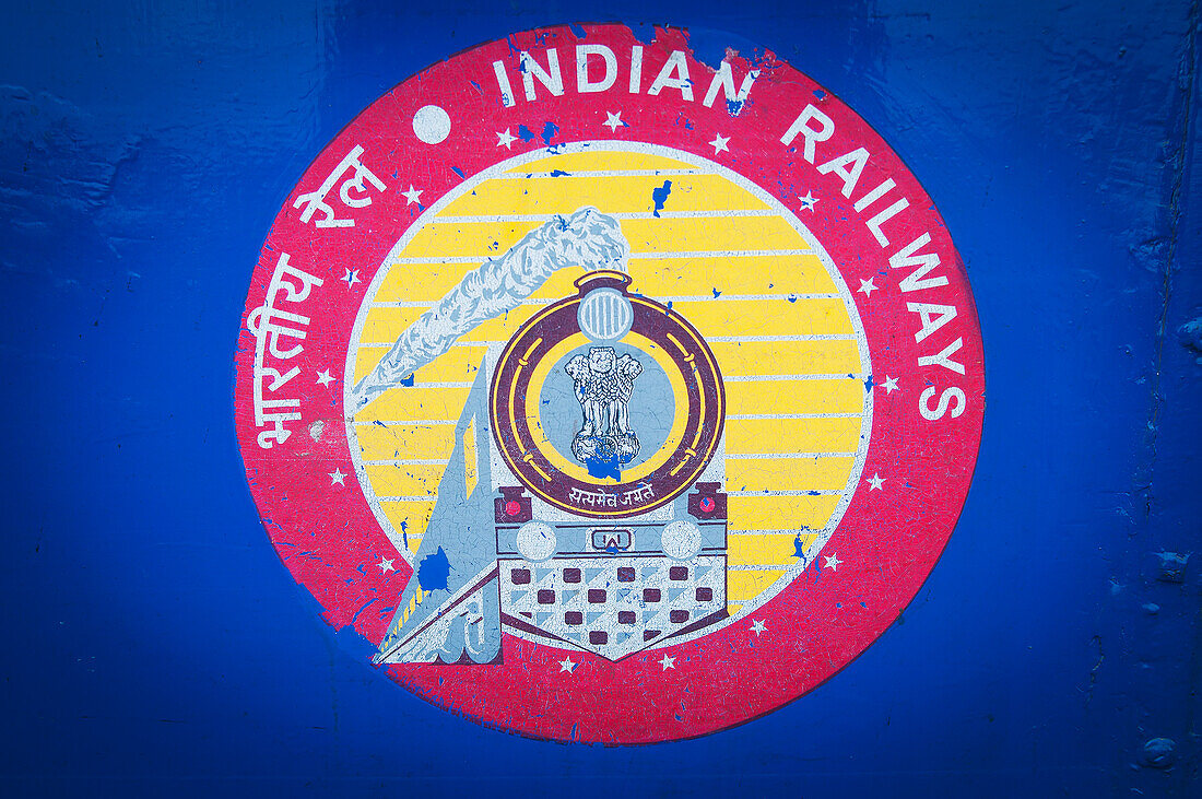 Indisches Eisenbahnschild, Darjeeling, Westbengalen, Indien