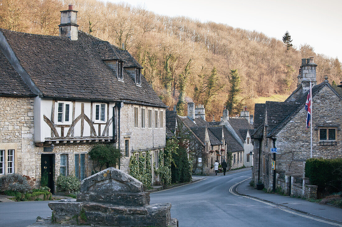 Town Street,Wiltshire,England,Uk