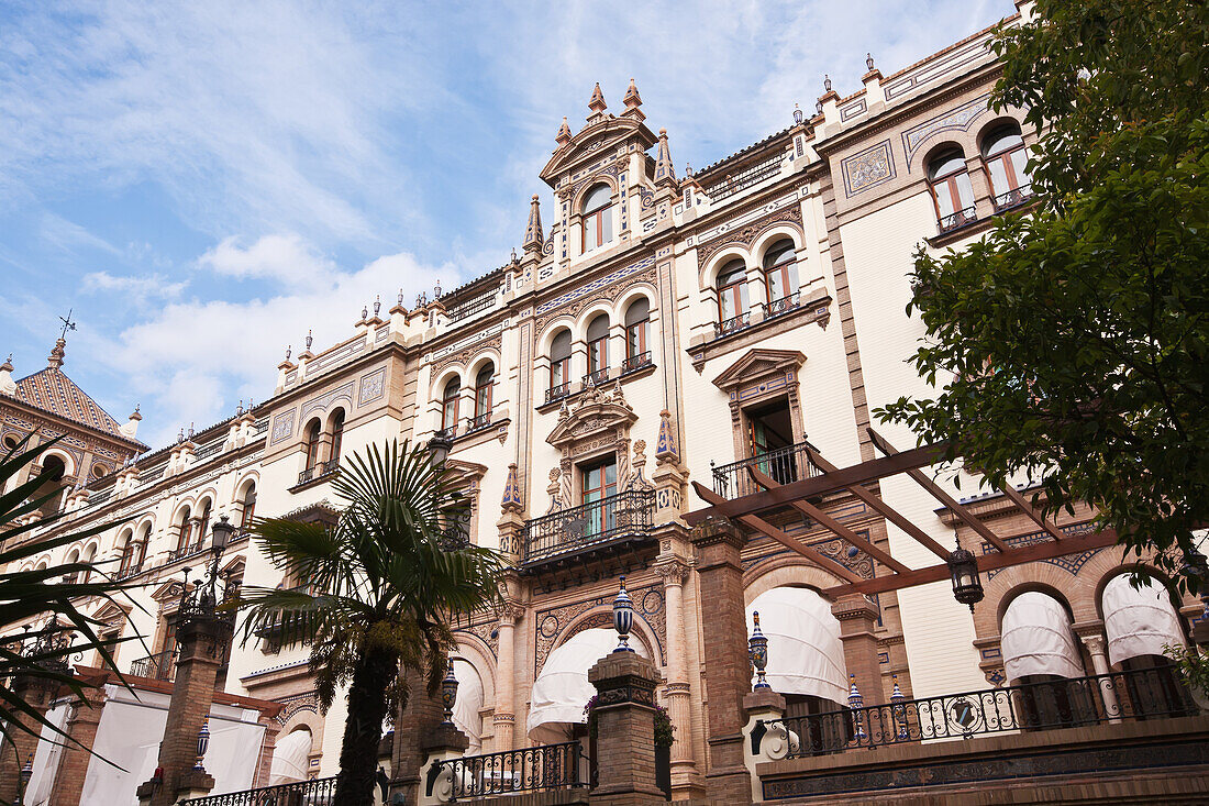 Fassade des Hotels Alfonso Xiii, Sevilla, Andalusien, Spanien