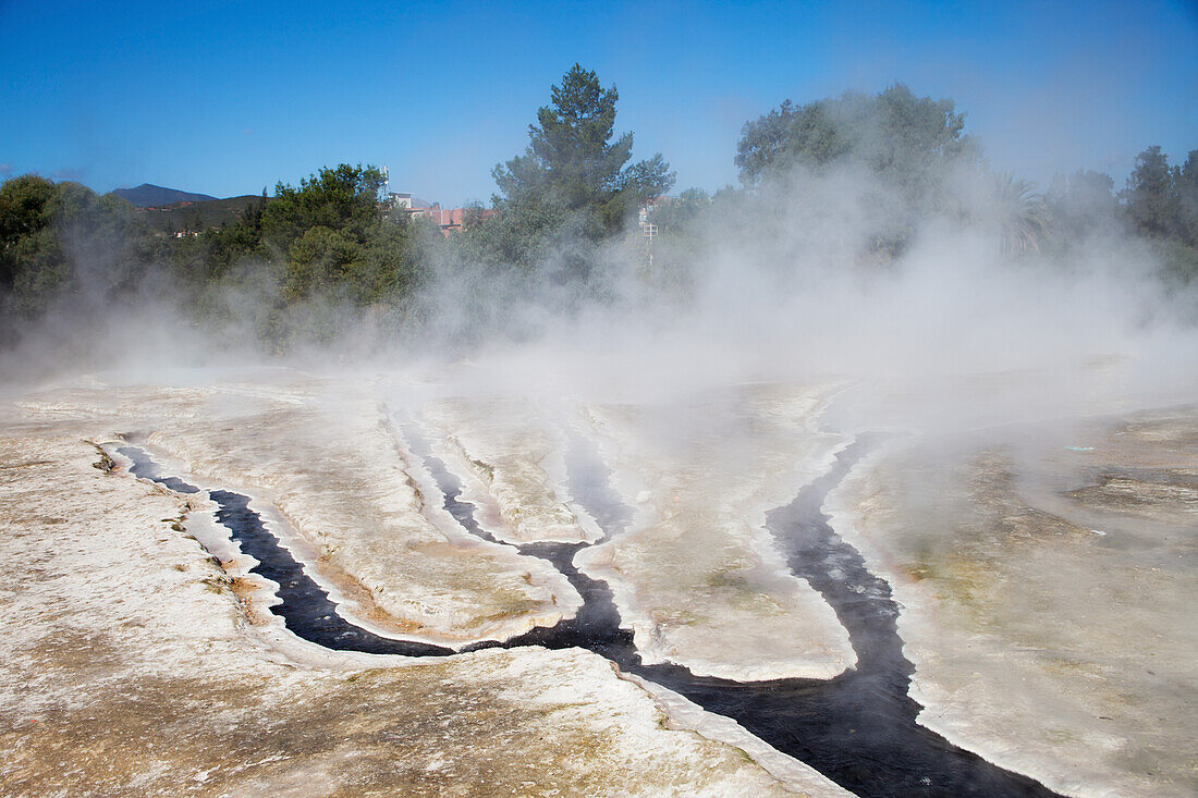 Kalksteinterrasse, Heiße Quellen, Hammam Debagh, bei Guelma, Algerien