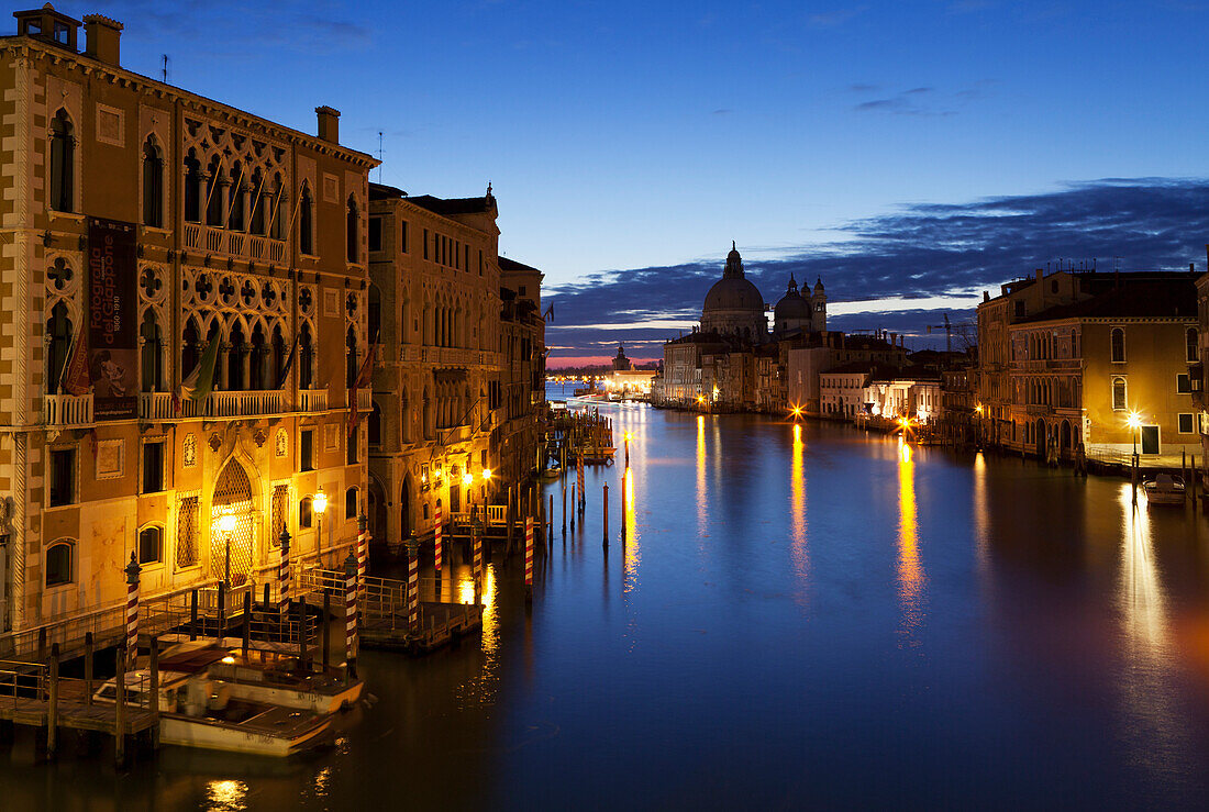 Canal Grande und Basilika Santa Maria Della Salute, Venedig, Italien