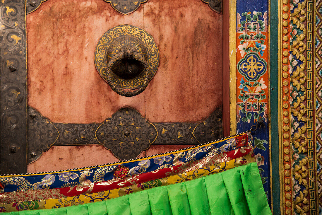 Architectural detail of the Jokhang temple,Lhasa,Lhasa,Tibet