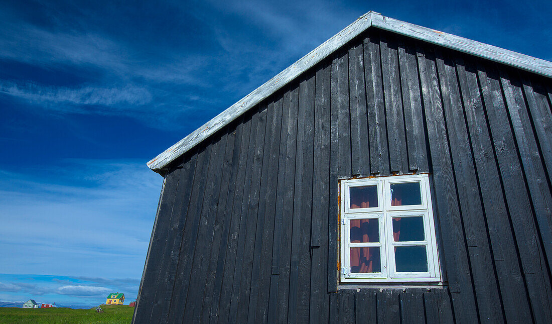 Häuser auf Flatey Island, der größten Insel der westlichen Inseln, gelegen im Breidafjordur im nordwestlichen Teil Islands, Island