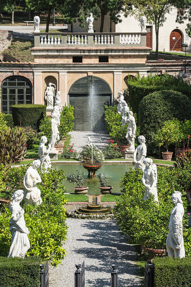 Gärten des Palazzo Pfanner, Lucca, Toskana, Italien