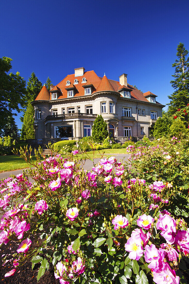 Pittock Mansion und Landschaftsgärten, der historische Wohnsitz von Henry Pittock, dem Herausgeber des Oregonian, Portland, Oregon, Vereinigte Staaten von Amerika