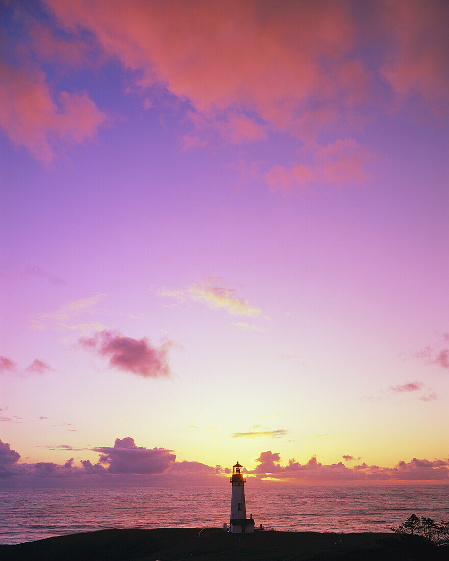 Yaquina Head Light at sunrise,Yaquina Bay State Park,Oregon,United States of America