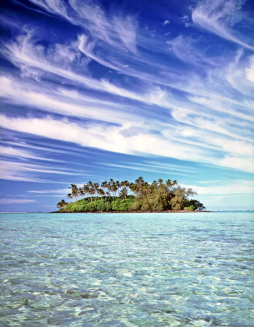 Small island in the Cook Islands surrounded by turquoise ocean water,Cook Islands