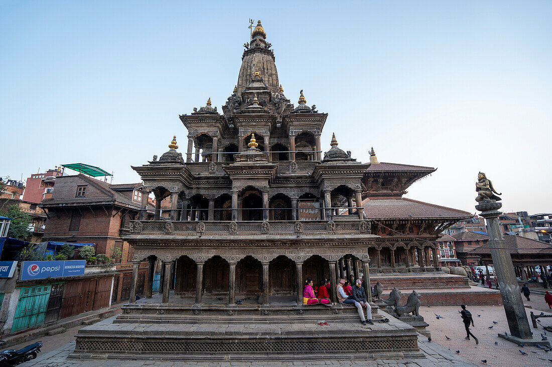 The Mogul inspired Krishna Mandir in Durbar Square in the old city of Patan built by the Newari Hindu Mallas between the 16th and 18th centuries in the Kathmandu Valley,Nepal,Patan,Kathmandu Valley,Nepal