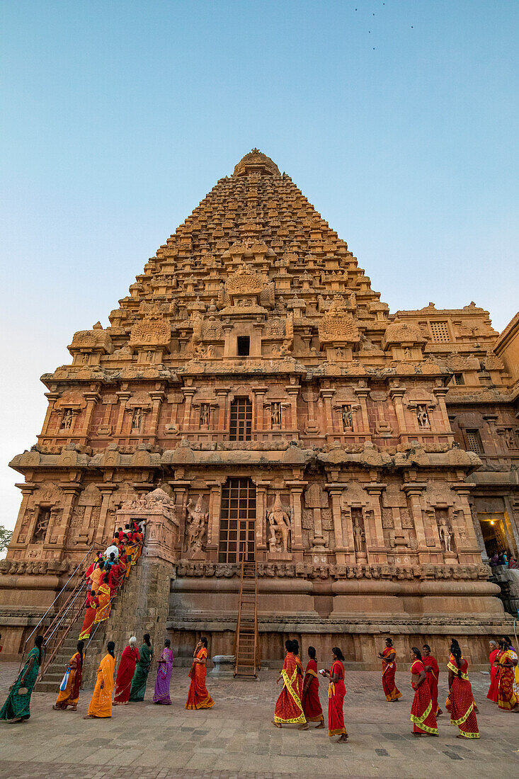 Brihadishvara, Tempelkomplex aus der Chola-Ära, gewidmet der Hindu-Gottheit Lord Shiva, Thanjavur, Tamil Nadu, Indien