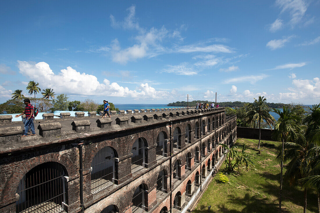 Das Cellular Jail, ein ehemaliges britisches Gefängnis, dient heute als Schrein für die politischen Dissidenten, die hier einst inhaftiert waren, Port Blair, Andamanen und Nikobaren, Indien, Port Blair, Andamanen, Indien