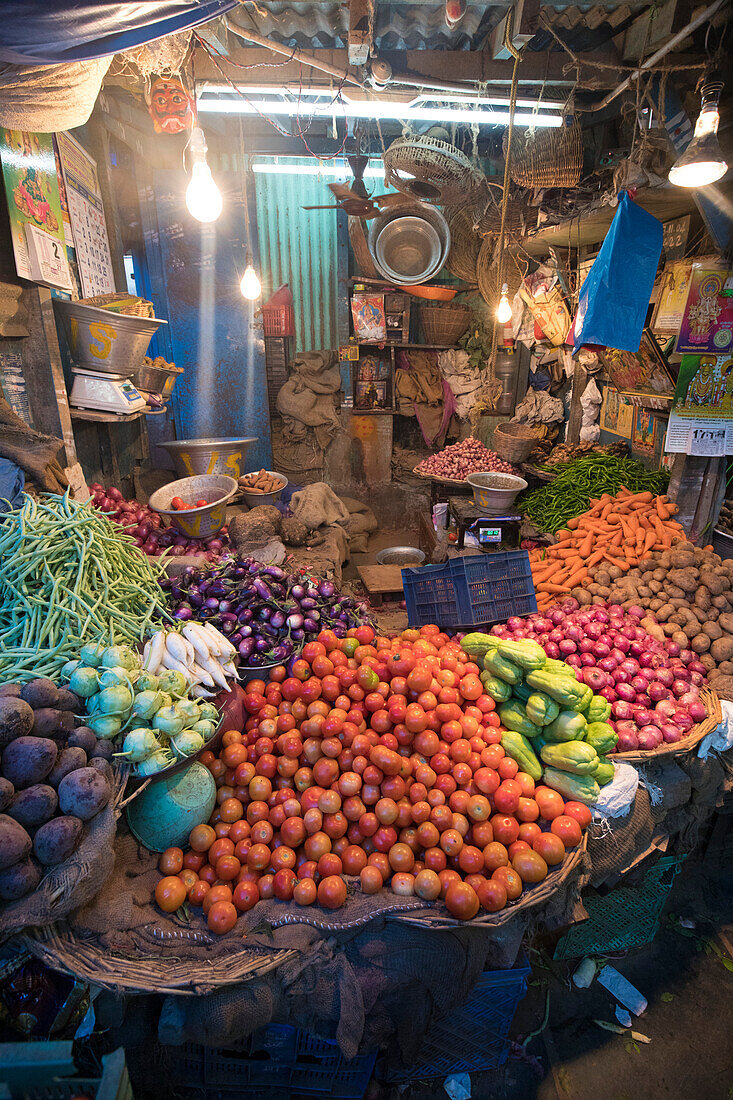 Gemüsestand auf dem Goubert-Markt in Puducherry,Indien,Puducherry,Tamil Nadu,Indien