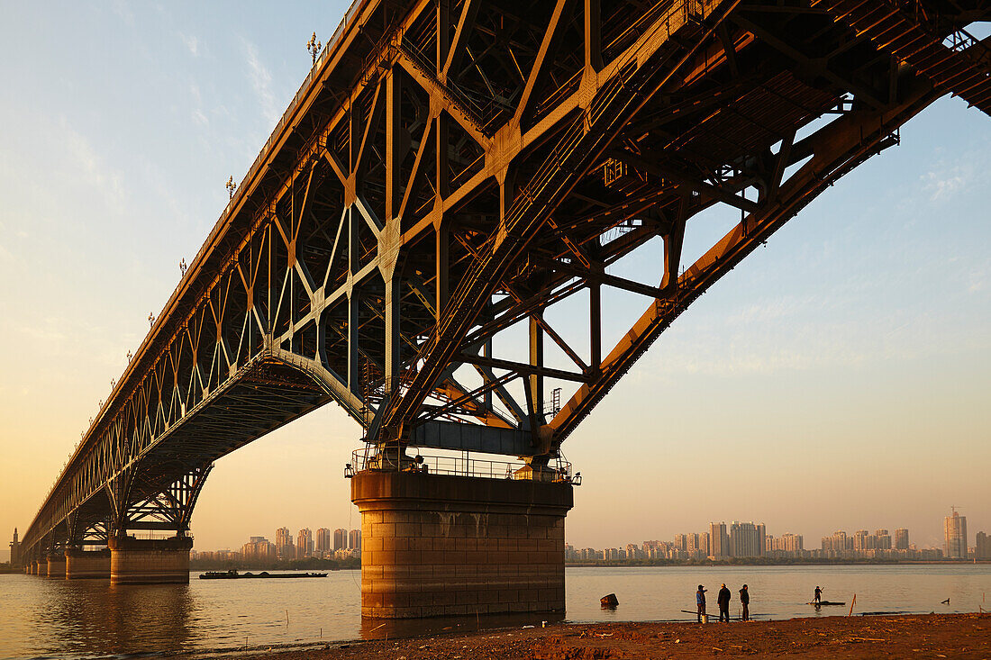 The Yangtze Bridge,crossing the River Yangtze at Nanjing,China,Nanjing,Jiangsu province,China