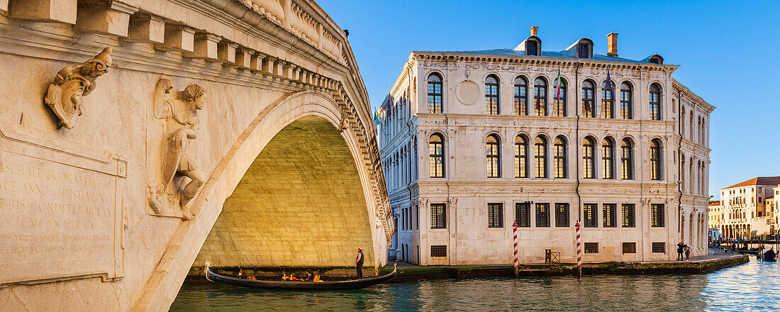 Rialto Bridge and the Grand Canal,Venice,Veneto,Italy