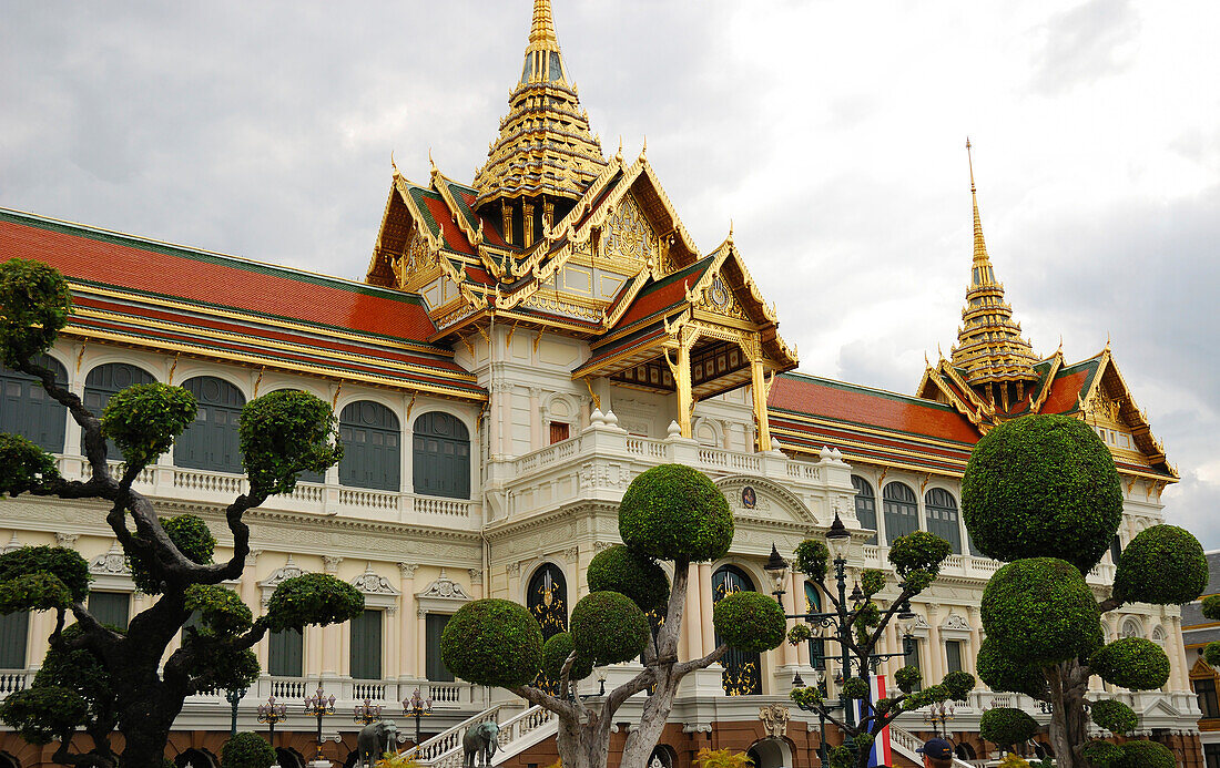Das Äußere der Thronhalle des Palastes, Chakri Maha Prasad, Großer Palast, Bangkok, Thailand.