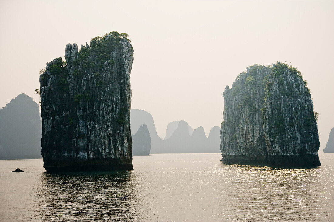 Golf von Tonkin, Halong-Bucht, Provinz Quang Ninh, Vietnam