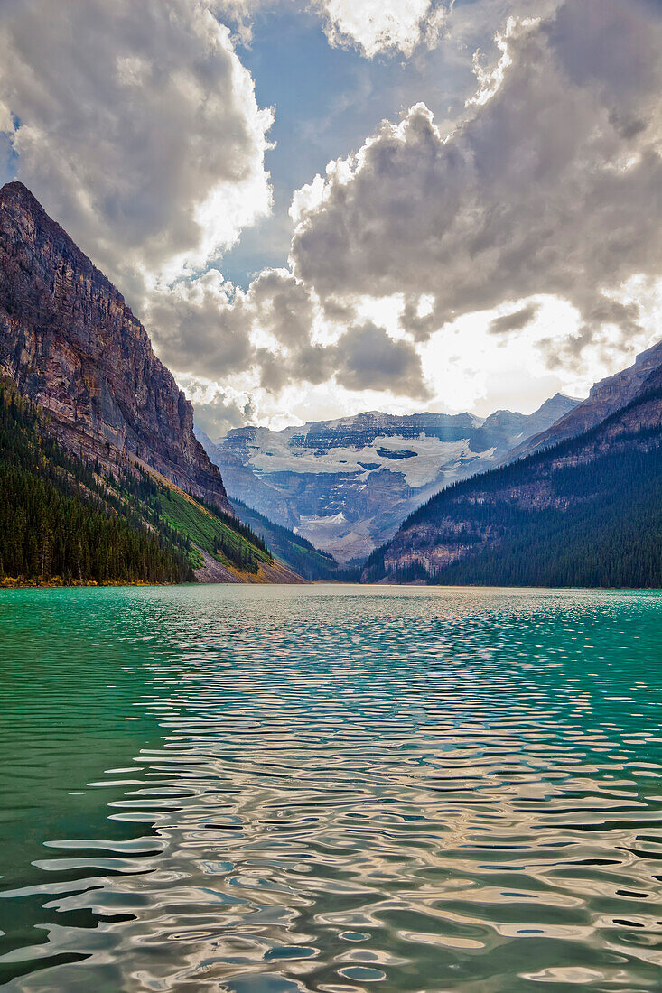 Mount Victoria und Lake Louise, Banff-Nationalpark, Alberta, Kanada