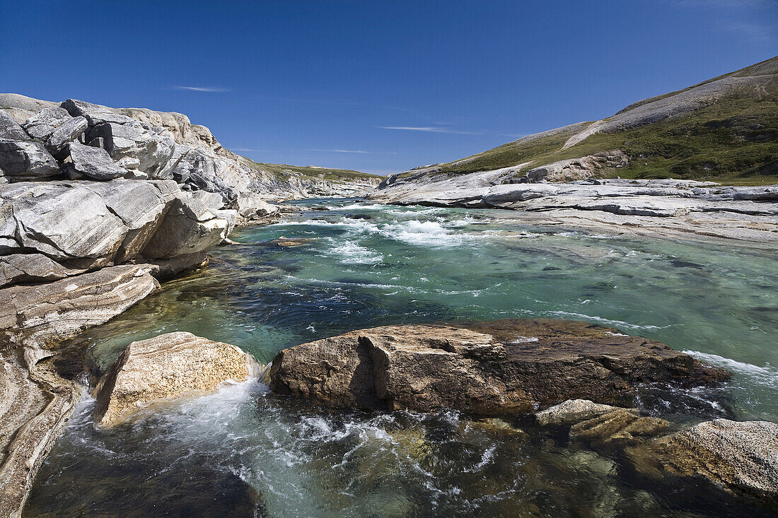 Soper Falls and Soper River,Katannilik Territorial Park Reserve,Baffin Island,Nunavut,Canada