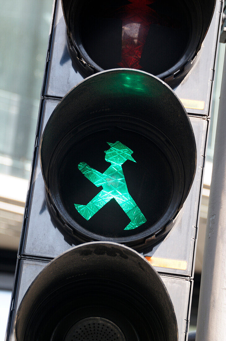 Ampelmann an Fußgängerampel,Berlin,Deutschland