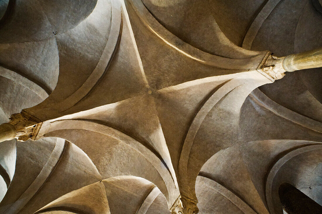 Decke in der Basilica di San Miniato al Monte, Florenz, Italien