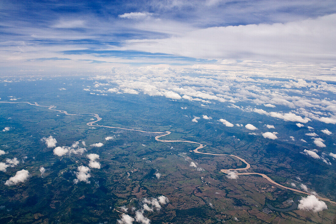 Luftaufnahme eines Flusses in der Nähe von Bogota, Kolumbien