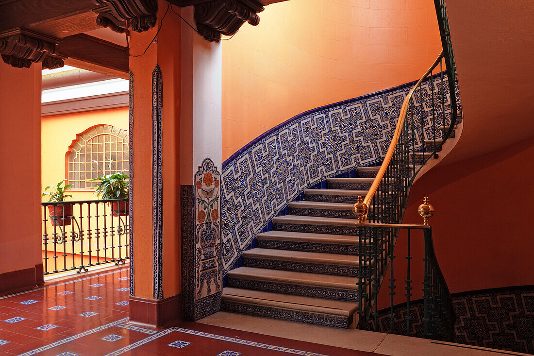 Treppe und Flur in einem Hotel, Mexiko-Stadt, Mexiko