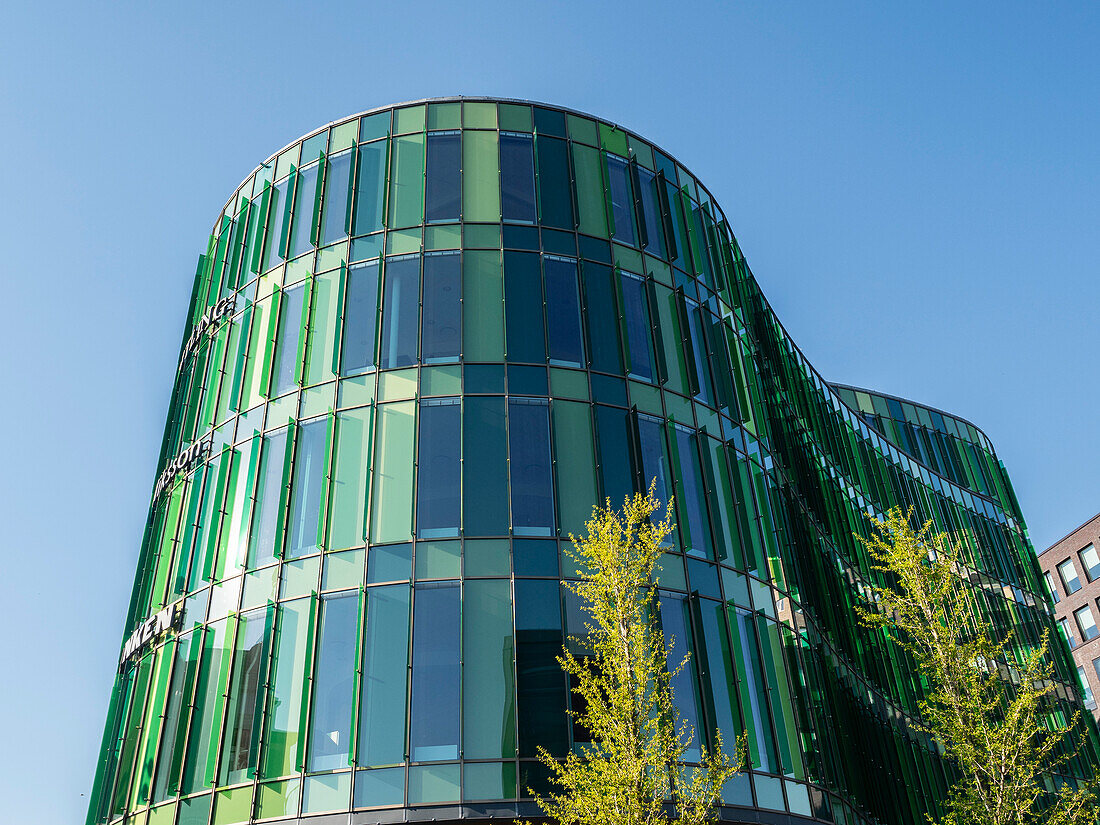 Moderne Architektur mit der grünen Glasvase,Malmö,Schweden,Skandinavien,Europa