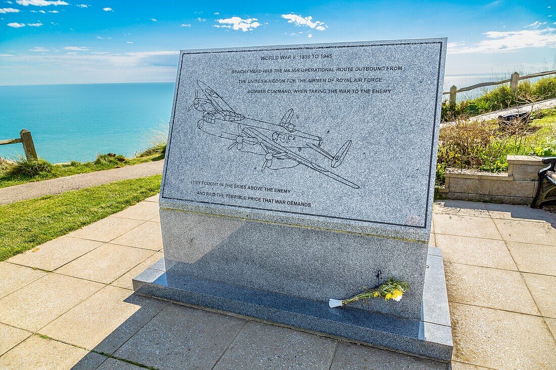 RAF Bomber Command Memorial,errichtet 2012 zum Gedenken an die 110000 Flugzeugbesatzungen des Bomber Command im Zweiten Weltkrieg, von denen 55573 ihr Leben verloren,Beachy Head,nahe Eastbourne,East Sussex,England,Vereinigtes Königreich,Europa