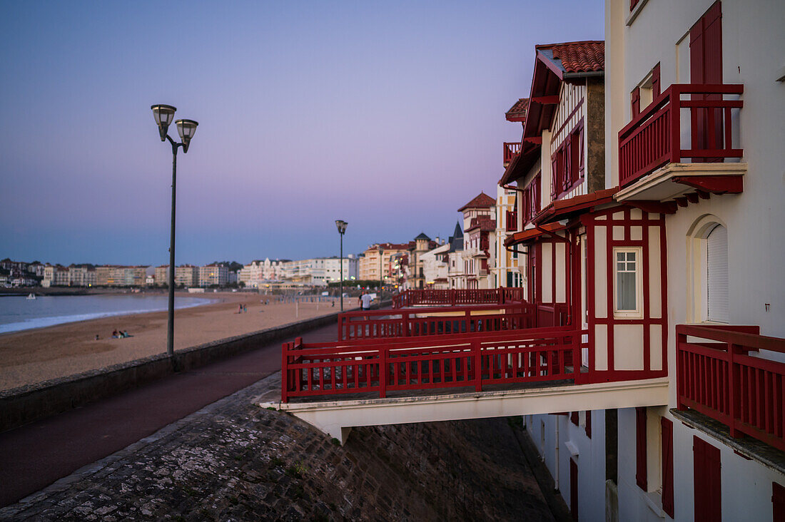 Promenade Jacques Thibaud Promenade