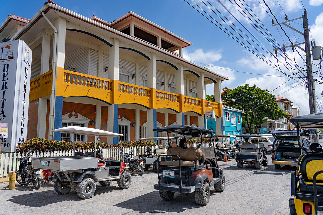Golfcarts sind das wichtigste Transportmittel in San Pedro und Ambergris Caye in Belize.