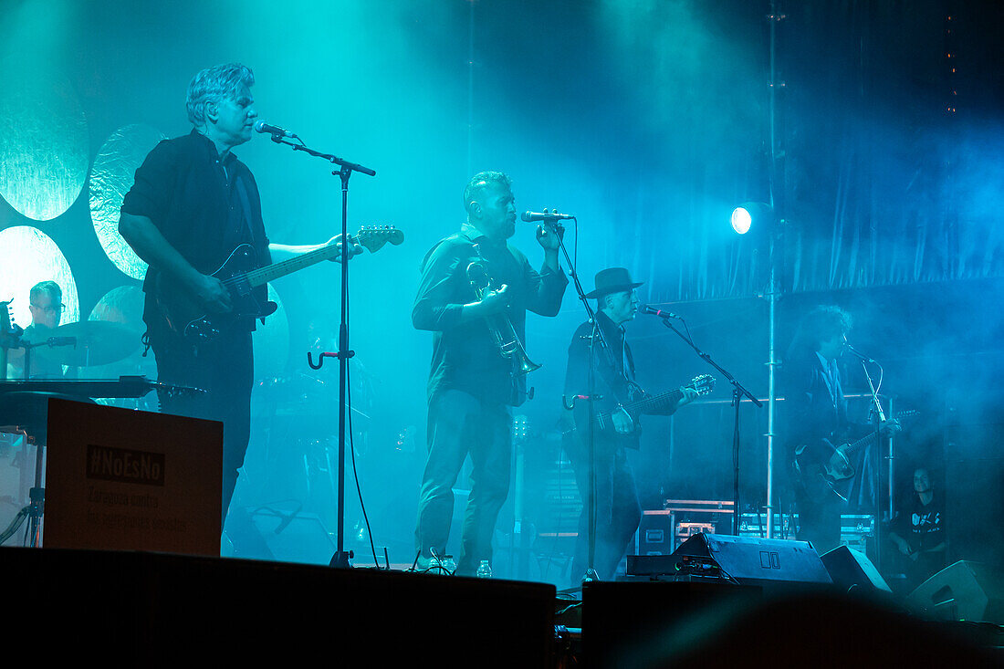 Calexico playing live in Jardin de Invierno of Zaragoza during the Fiestas del Pilar,Spain.