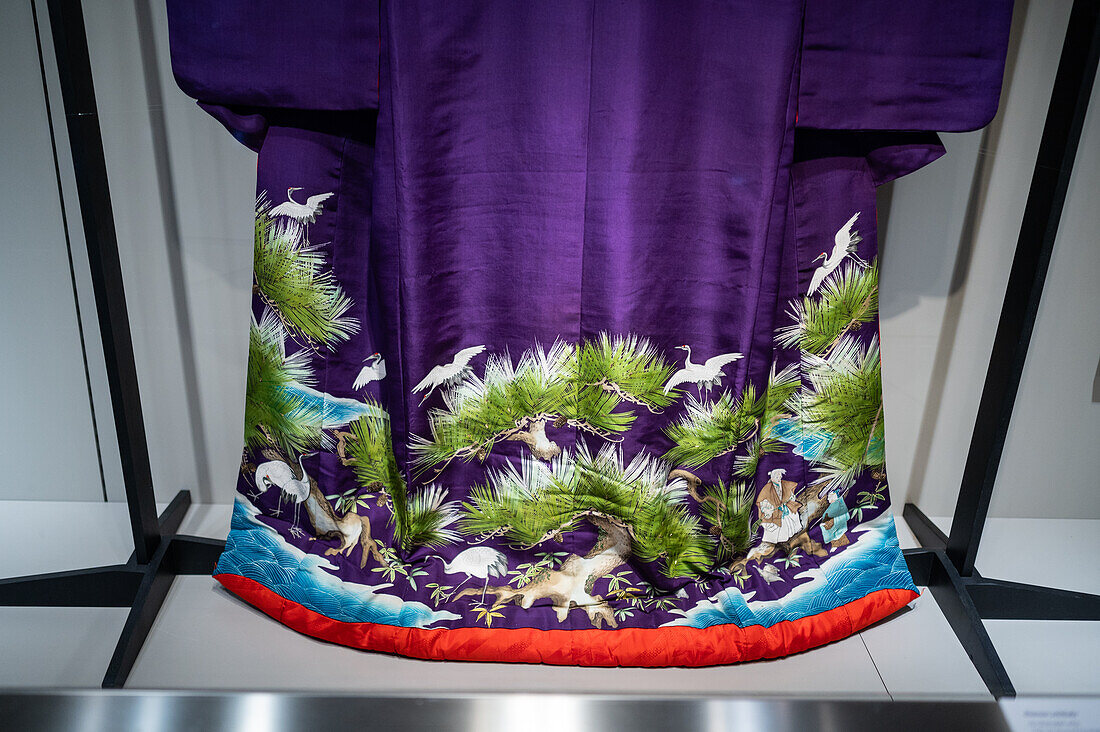 Kimono uchikake aus der Meiji-Ära,