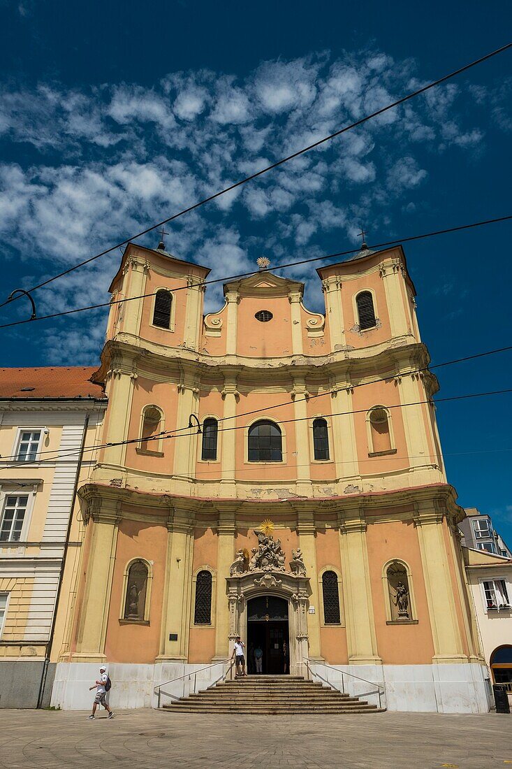 Slowakei, Bratislava, Dreifaltigkeitskirche wurde im frühen achtzehnten Jahrhundert erbaut